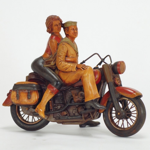 オートバイとカップル