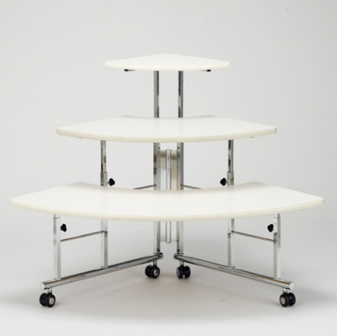 三段ステージコーナー