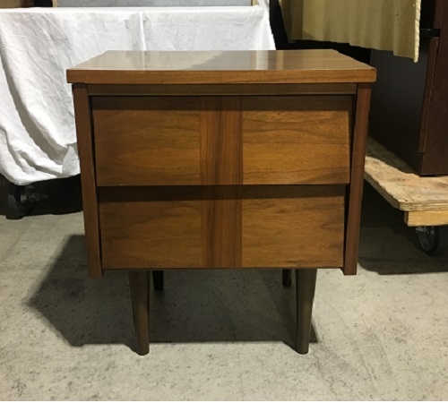 ヴィンテージナイトテーブル