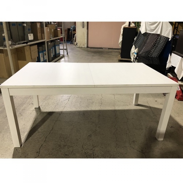 ダイニングテーブル