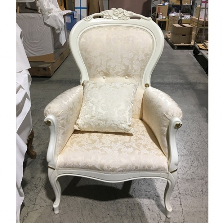 ホワイトアームチェア