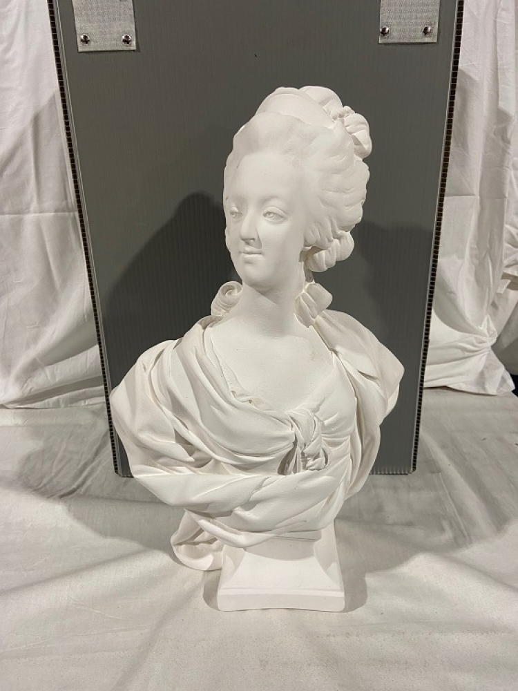 マリーアントワネット胸像