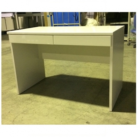 ホワイトデスク