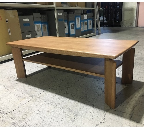 センターテーブル