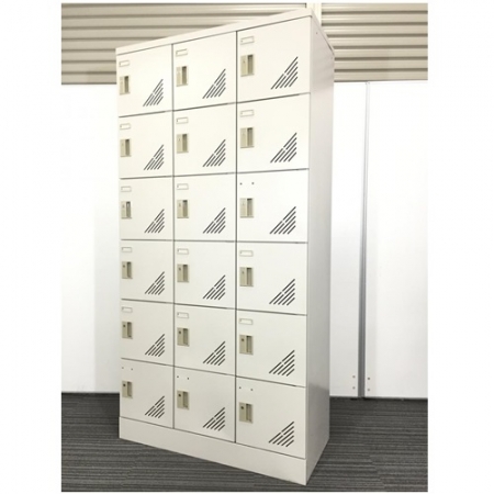 シューズロッカー(扉付き)3列6段