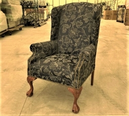 ウィングチェア