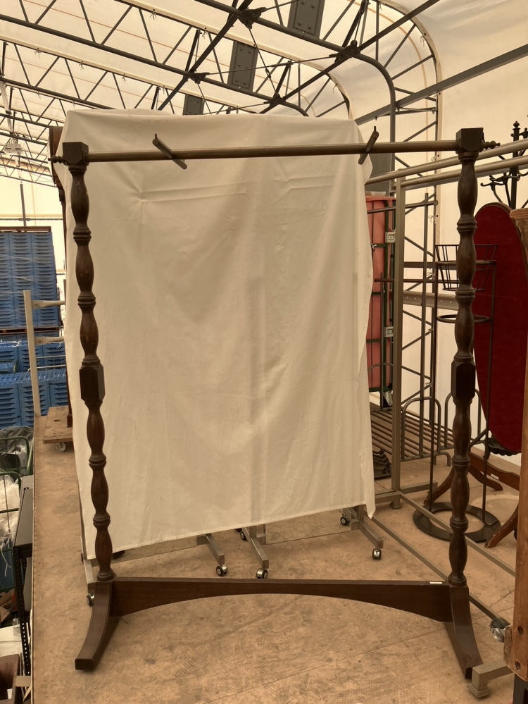 ハンガーラック