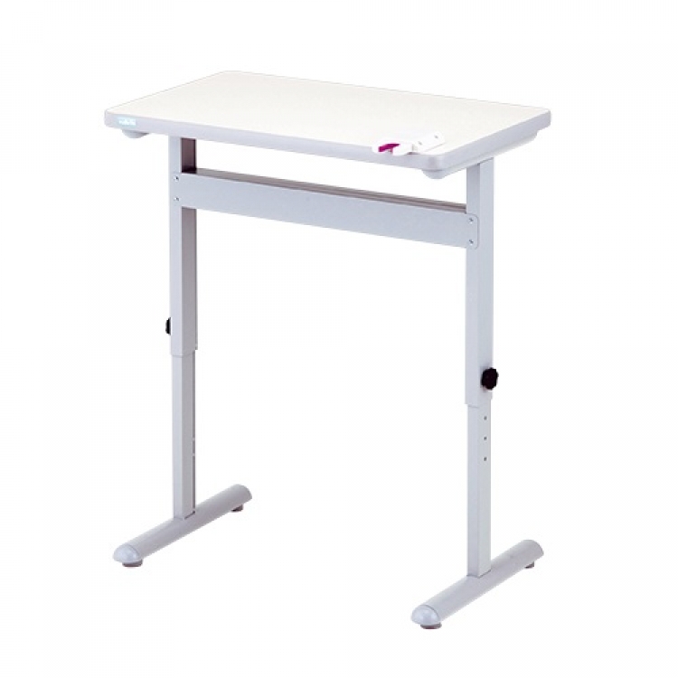 注射台（車椅子対応型）