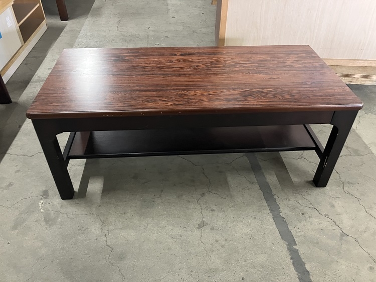 センターテーブル