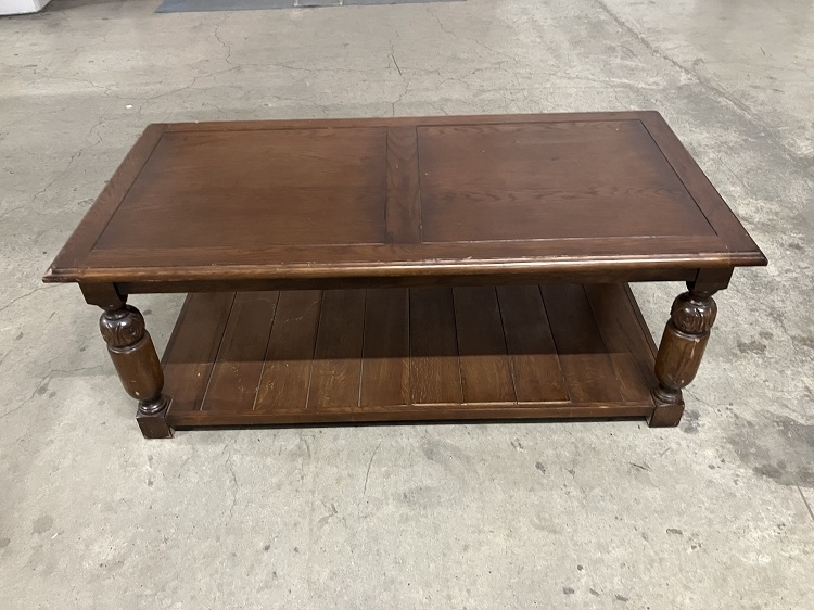 センターテーブル