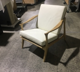 アームチェア(ノード)