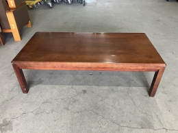 センターテーブル