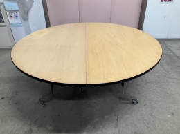 宴会用テーブル